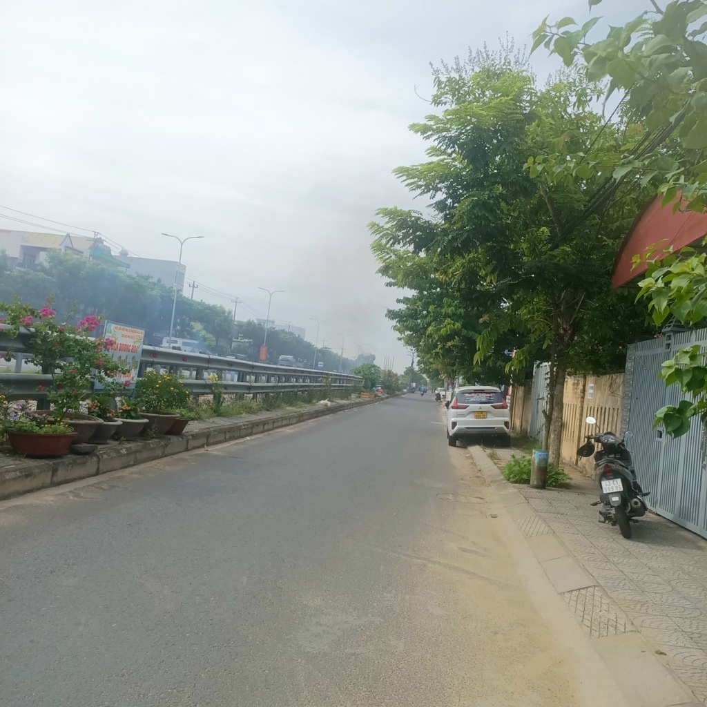Lô góc 2 MT Trường Chinh đường trãi nhựa 6.5m