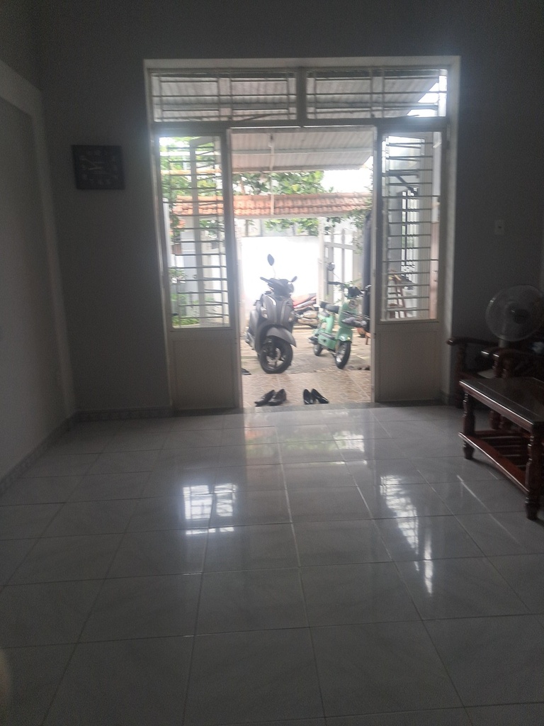 BÁN NHÀ 2 TẦNG BÌNH THÁI 4