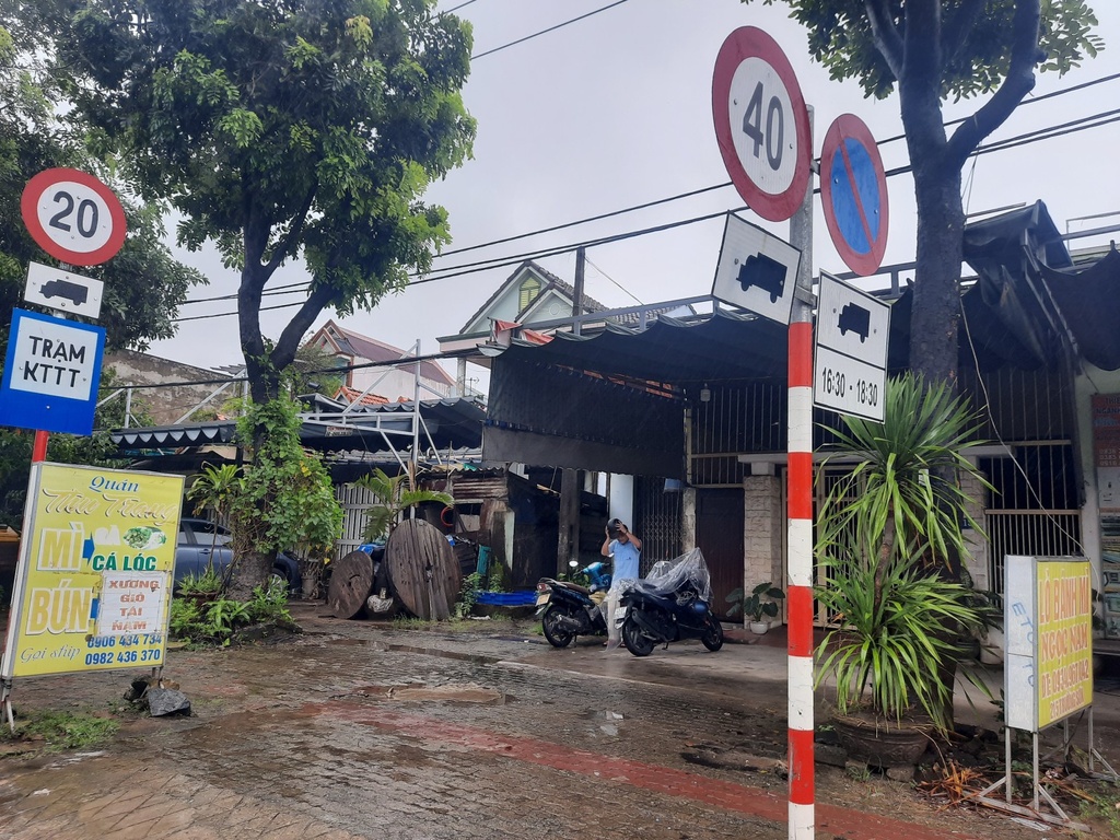 BÁN NHÀ MT TRƯỜNG SƠN 