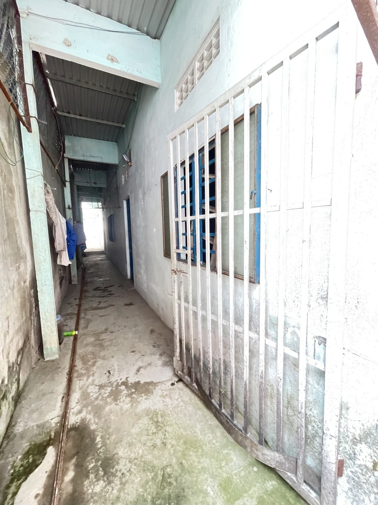 BÁN NHÀ C4 Mặt tiền Lê Trọng Tấn