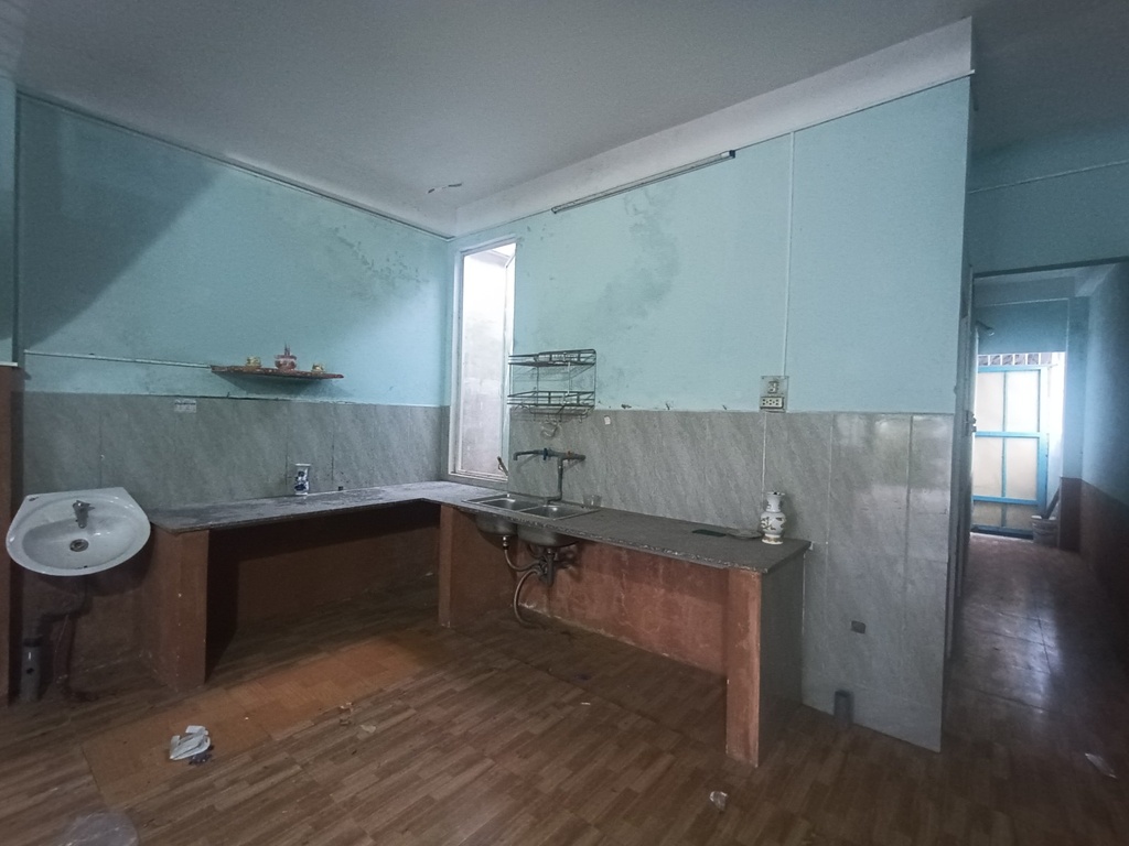 NGUYỄN DUY TRINH, HÒA HẢI, NHÀ 85 M2 GẦN BIỂN, KIỆT THÔNG, Ô TÔ 