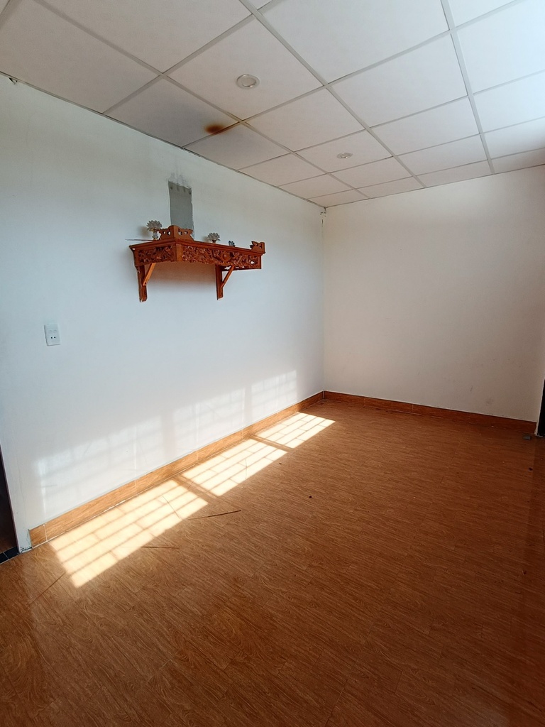 MẶT TIỀN LƯU QUANG VŨ, HOÀ QUÝ, CHUẨN BỊ NÂNG ĐƯỜNG 7,5M. DIỆN TÍCH KHỦNG.