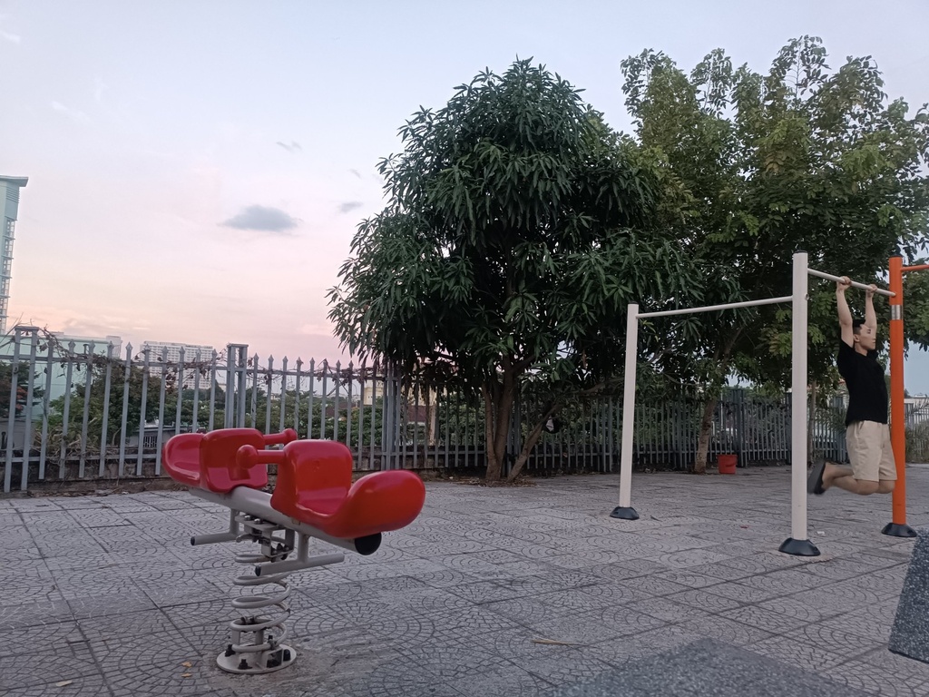 ĐA MẶN, VIEW CÔNG VIÊN, NHÀ CÒN MỚI VÀO Ở LUÔN. 
