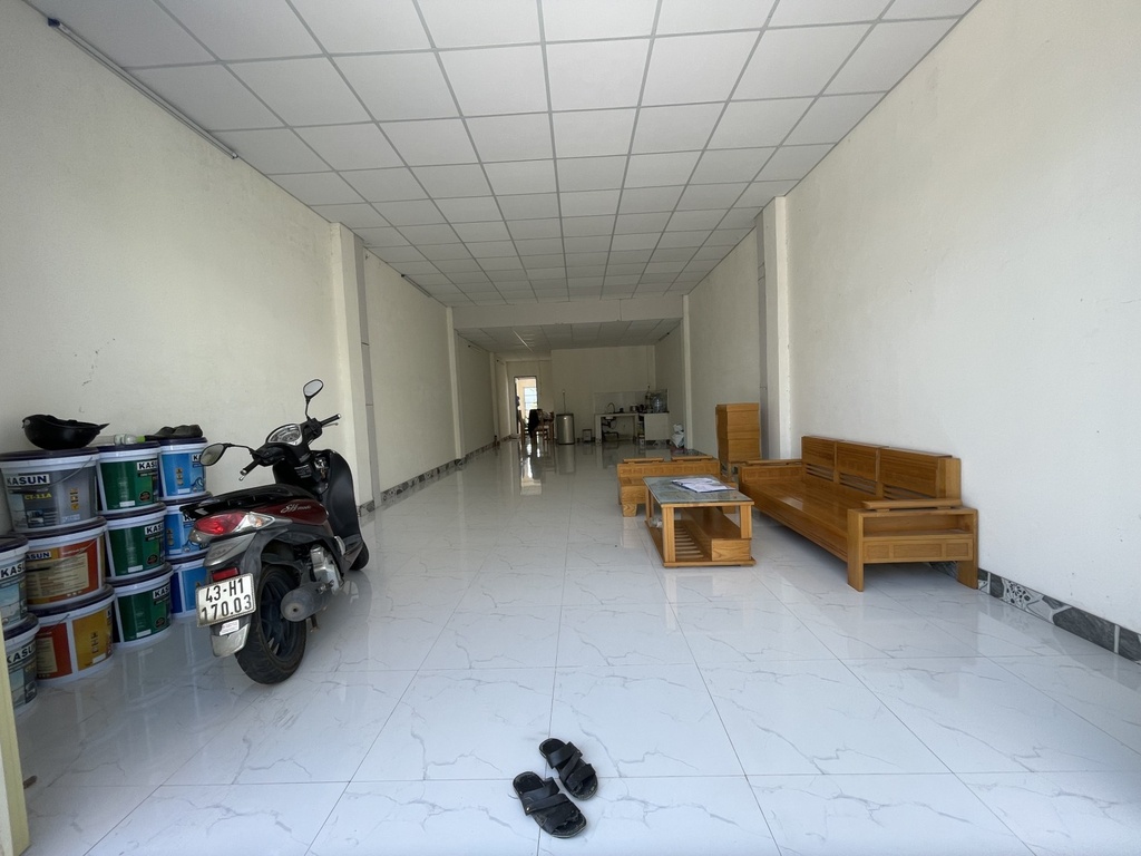 MẶT TIỀN MINH MẠNG NỐI DÀI GẦN VÕ CHÍ CÔNG. 