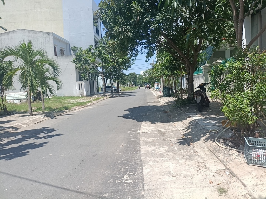 Bán đất đường Nguyễn Phạm Tuân