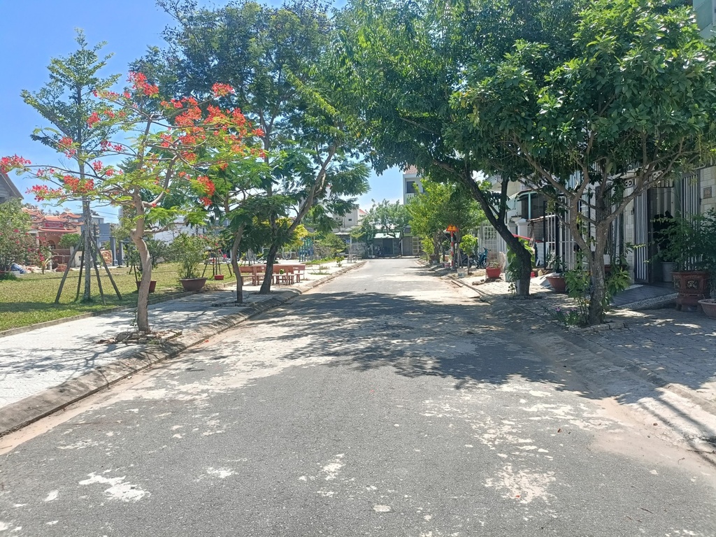 Bán đất đường Đông Hải