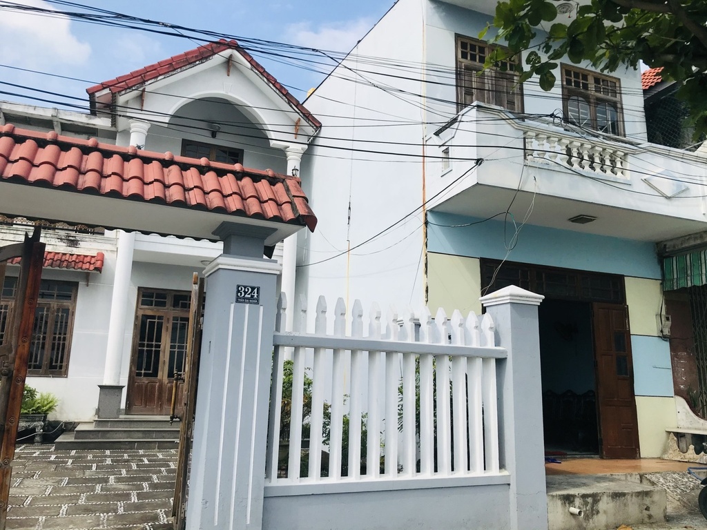 GIÁ ĐẦU TƯ - ĐƯỜNG 32M - NGAY NGÃ TƯ - 1 ĐƯỜNG THẲNG RA BIỂN - GIÁ TRỊ TƯƠNG LAI CAO - KINH DOANH TUYỆT VỜI.