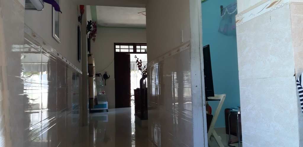 BÁN NHÀ MT 100M2 - NHÀ 2 TẦNG, GẦN BIỂN (200m), RESORT.