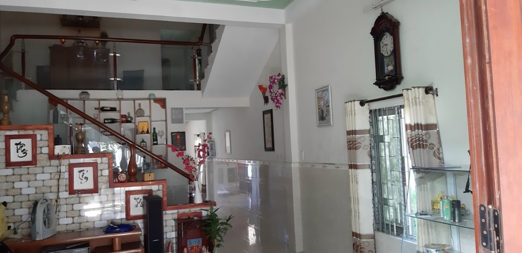 BÁN NHÀ MT 100M2 - NHÀ 2 TẦNG, GẦN BIỂN (200m), RESORT.