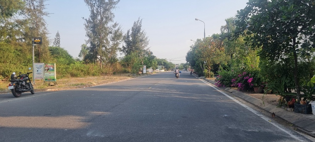 BÁN ĐẤT HUỲNH LẮM - SỔ VUÔNG VỨC - GẦN CÔNG VIÊN .