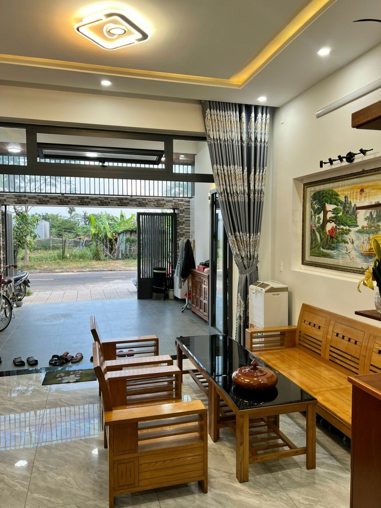 NHÀ 2 TẦNG MỚI ĐẸP, CHỦ TỰ XÂY KIÊN CỐ, ĐẦY ĐỦ CÔNG NĂNG. ĐƯỞNG 7m5 NGUYỄN QUÝ CẢNH