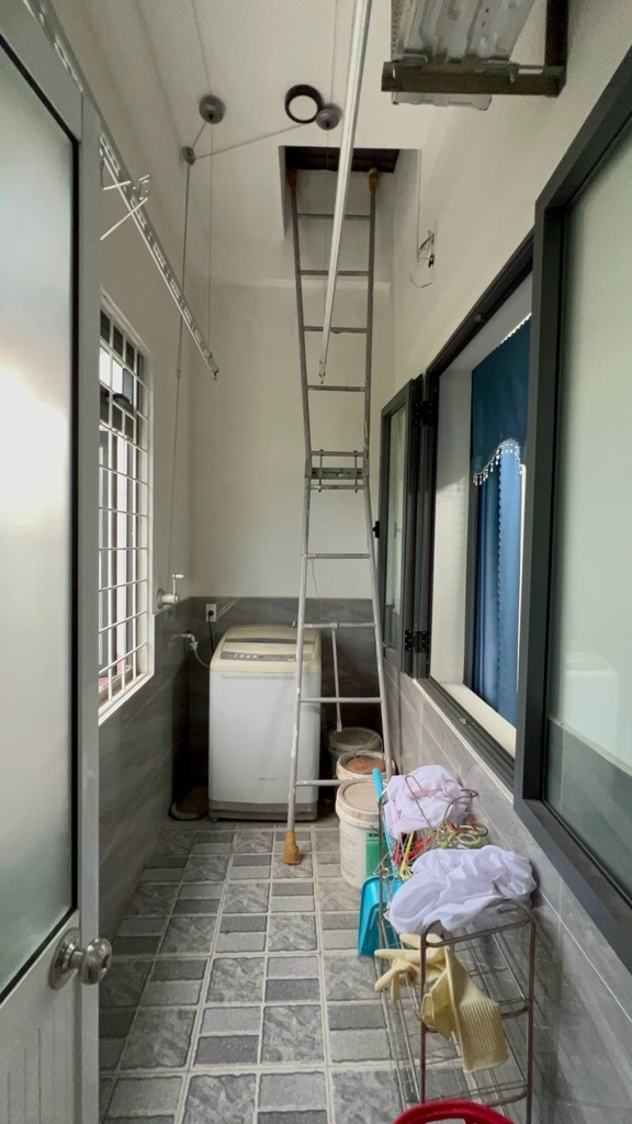 NHÀ 2 TẦNG MỚI ĐẸP, CHỦ TỰ XÂY KIÊN CỐ, ĐẦY ĐỦ CÔNG NĂNG. ĐƯỞNG 7m5 NGUYỄN QUÝ CẢNH