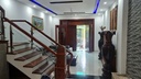 CẦN BÁN NHÀ 3 TẦNG TOÀN GỖ XỊN XÒ ĐĂNG CẤP MỚI KENG! 