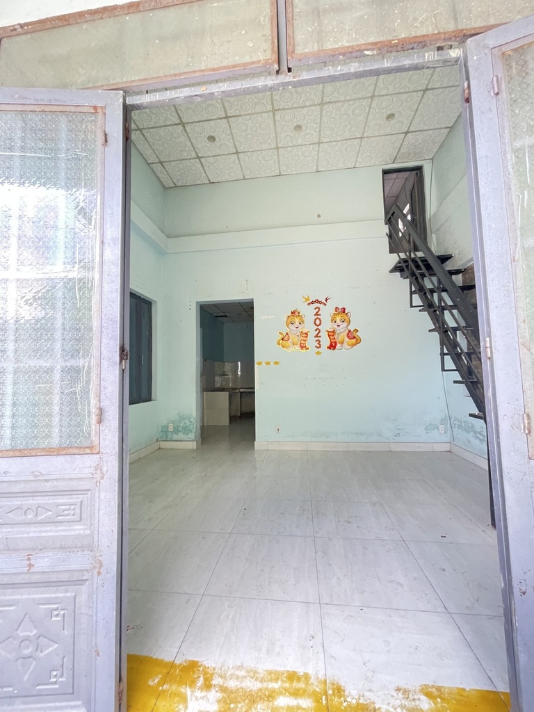 Nhà cấp 4 có lửng gỗ giá rẻ Tôn Đản