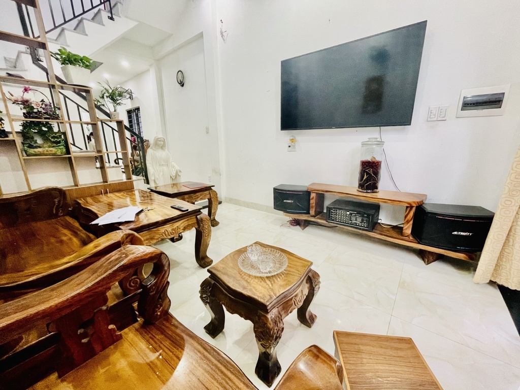 NHÀ 2 TẦNG MỚI - Ô TÔ CÁCH 5M - DT KHỦNG 103M2 - MẶT TIỀN RỘNG 7M