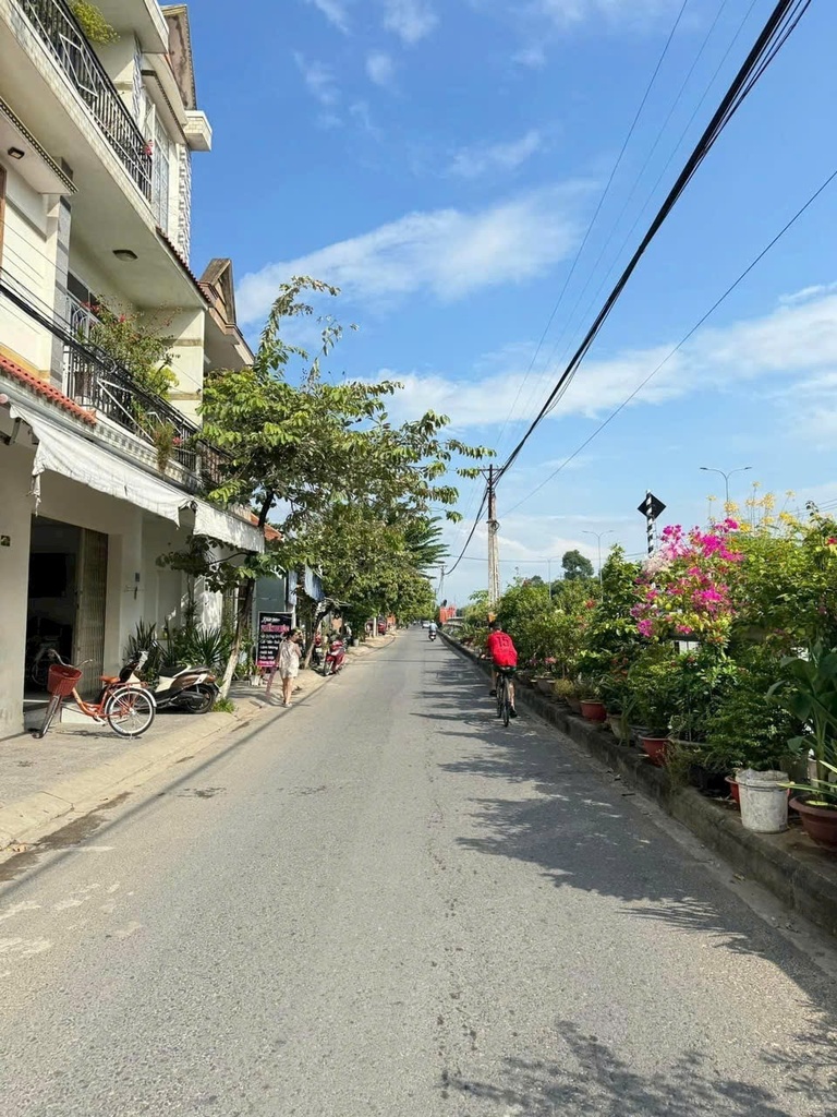 SIÊU PHẨM - MẶT TIỀN - TRƯỜNG CHINH - KINH DOANH TỐT