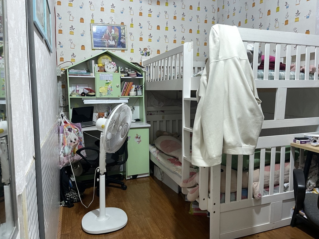 BÁN NHÀ CẤP 4 TÔN ĐẢN