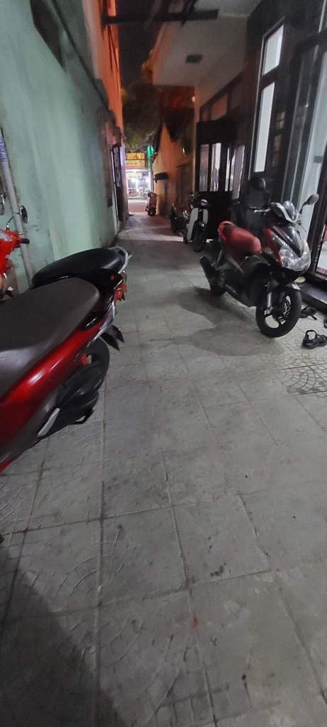 BÁN NHÀ C4 ÔNG ÍCH ĐƯỜNG - 105M2