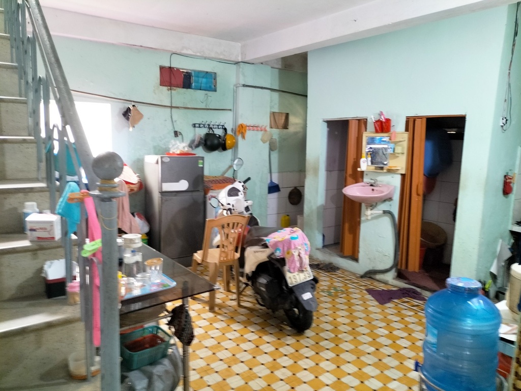 BÁN NHÀ SÁT UBND quận CẨM LỆ