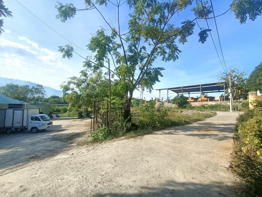 BÁN NHÀ 2 TẦNG ĐẤT 200M2