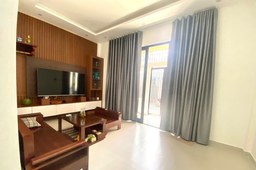 MẶT TIỀN BÌNH THÁI GẦN CHỢ CẨM LỆ