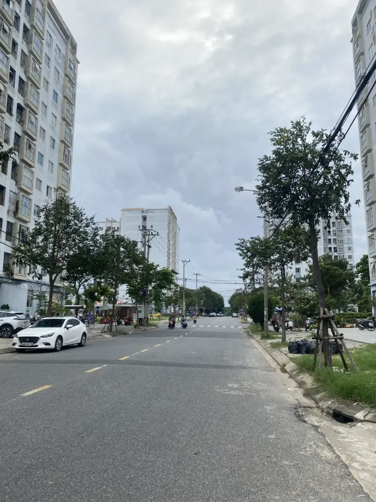 BÁN ĐẤT Mt NGUYỄN HỮU TIẾN đường 10m5