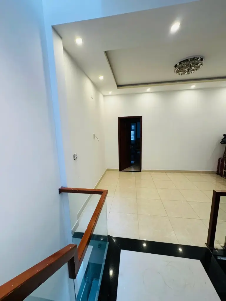 BÁN NHÀ 3 TẦNG BÙI GIÁNG