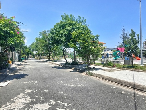 Bán đất đối diện Công Viên Đông Hải