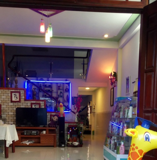 [527] BÁN NHÀ MT 100M2 - NHÀ 2 TẦNG, GẦN BIỂN (200m), RESORT.