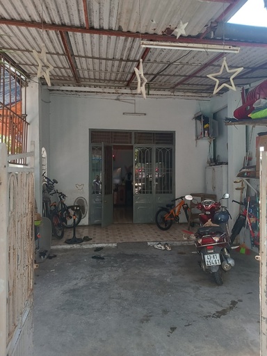 NHÀ LÔ GÓC 2 MẶT KIỆT CMT8