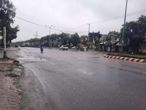 BÁN NHÀ MT TRƯỜNG SƠN 