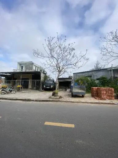 Bán đất mặt tiền đường Lưu Quang Vũ